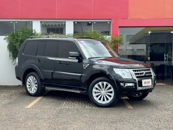 MITSUBISHI PAJERO FULL 3.2 HPE 4X4 16V TURBO INTERCOOLER DIESEL 4P AUTOMÁTICO