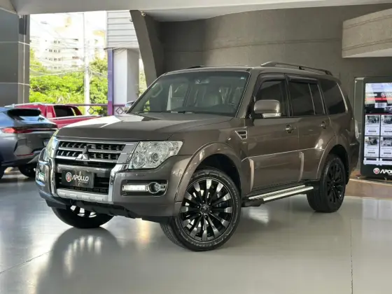 MITSUBISHI PAJERO FULL 3.8 HPE 4X4 V6 24V GASOLINA 4P AUTOMÁTICO