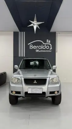 MITSUBISHI PAJERO TR4 2.0 4X4 16V 131CV GASOLINA 4P MANUAL