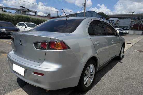 MITSUBISHI-LANCER-2016