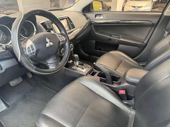 MITSUBISHI-LANCER-2.0 HL 16V GASOLINA 4P AUTOMÁTICO MITSUBISHI-LANCER-2016