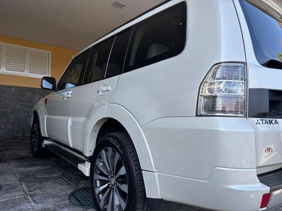 MITSUBISHI-PAJERO FULL-3.8 HPE 4X4 V6 24V GASOLINA 4P AUTOMÁTICO MITSUBISHI-PAJERO FULL-2018