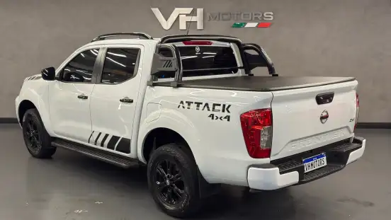 NISSAN-FRONTIER-2023