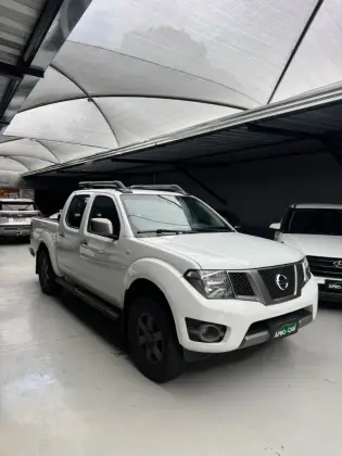 NISSAN FRONTIER 2.5 SV ATTACK 4X2 CD TURBO ELETRONIC DIESEL 4P MANUAL