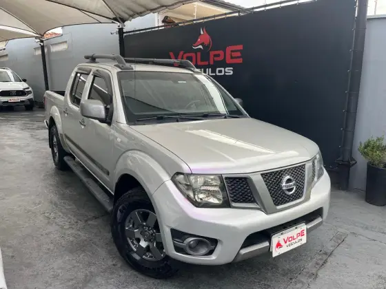 NISSAN FRONTIER 2.5 SV ATTACK 4X2 CD TURBO ELETRONIC DIESEL 4P MANUAL