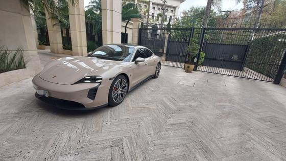 PORSCHE TAYCAN 4S ELÉTRICO
