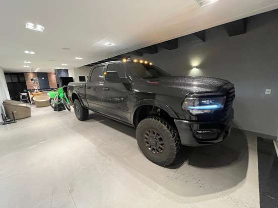 RAM-3500-6.7 I6 TURBO DIESEL LIMITED LONGHORN CD 4X4 AUTOMÁTICO RAM-3500-2022