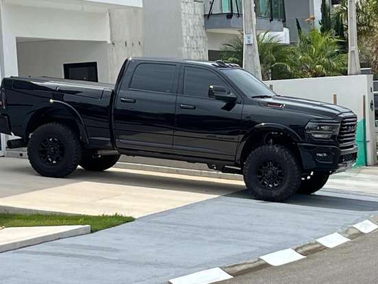 RAM-3500-6.7 I6 TURBO DIESEL LIMITED LONGHORN CD 4X4 AUTOMÁTICO RAM-3500-2022
