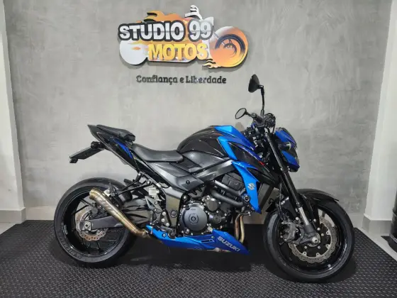 SUZUKI GSX-S750A 