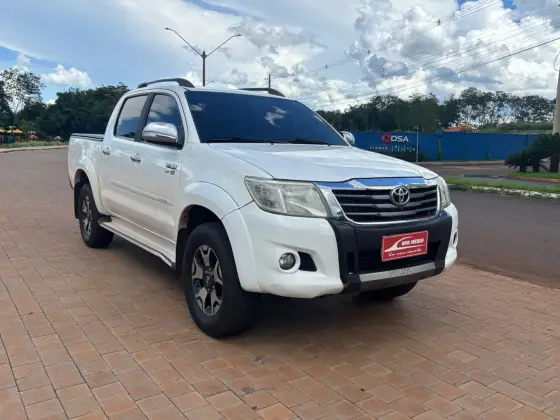 TOYOTA HILUX 2.7 SRV 4X2 CD 16V FLEX 4P AUTOMÁTICO