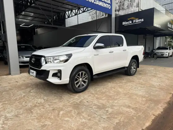 TOYOTA HILUX 2.8 SRV 4X4 CD 16V DIESEL 4P AUTOMÁTICO