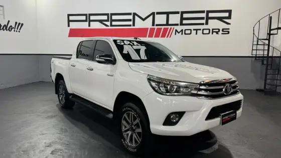 TOYOTA HILUX 2.8 SRX 4X4 CD 16V DIESEL 4P AUTOMÁTICO