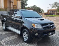 TOYOTA HILUX 3.0 SRV 4X2 CD 16V TURBO INTERCOOLER DIESEL 4P MANUAL TOYOTA HILUX 3.0 SRV 4X2 CD 16V TURBO INTERCOOLER DIESEL 4P MANUAL
