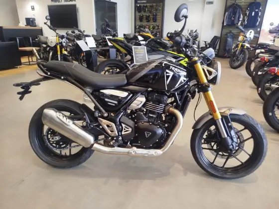 TRIUMPH SPEED 400 