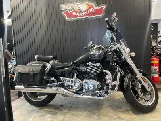 TRIUMPH THUNDERBIRD COMMANDER ABS 