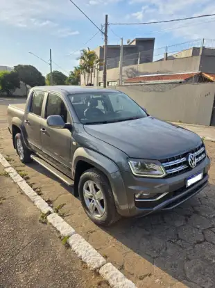 VOLKSWAGEN-AMAROK-2017
