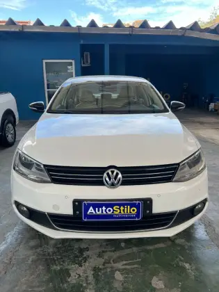 VOLKSWAGEN JETTA 2.0 TSI HIGHLINE 200CV GASOLINA 4P TIPTRONIC