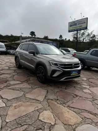 VOLKSWAGEN TAOS 1.4 250 TSI TOTAL FLEX HIGHLINE AUTOMÁTICO