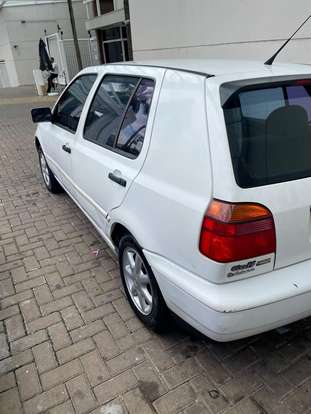 VOLKSWAGEN-GOLF-2.0 MI GLX 8V GASOLINA 4P MANUAL VOLKSWAGEN-GOLF-1995
