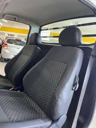 VOLKSWAGEN-SAVEIRO-2014