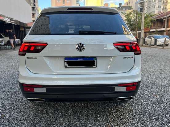 VOLKSWAGEN-TIGUAN-1.4 250 TSI TOTAL FLEX ALLSPACE TIPTRONIC VOLKSWAGEN-TIGUAN-2019