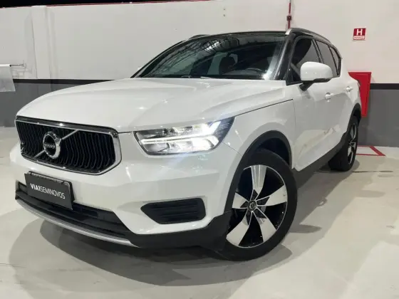 VOLVO XC40 2.0 T5 GASOLINA MOMENTUM AWD GEARTRONIC