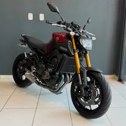 YAMAHA MT-09 