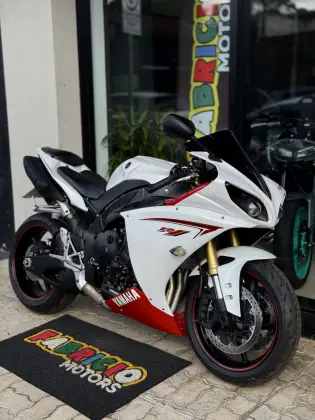 YAMAHA YZF R1 