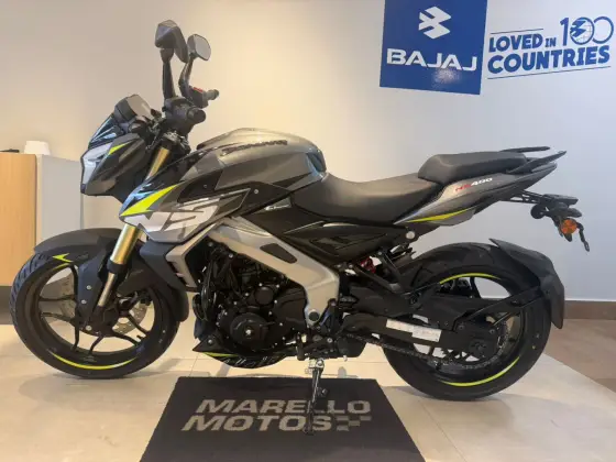 BAJAJ DOMINAR NS400Z BAJAJ DOMINAR NS400Z