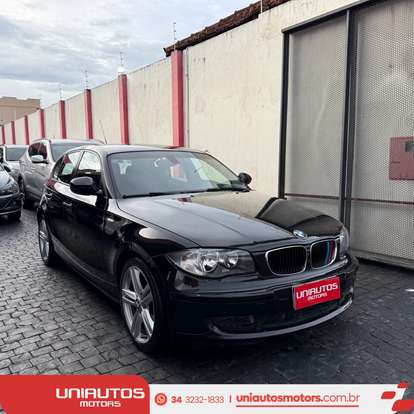 BMW-118i-2010