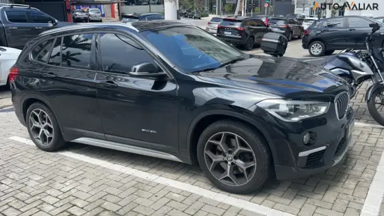 BMW X1 2.0 16V TURBO ACTIVEFLEX SDRIVE20I 4P AUTOMÁTICO