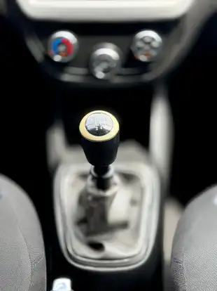CHEVROLET-COBALT-2019