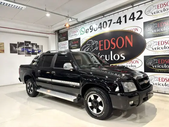 CHEVROLET S10 2.8 EXECUTIVE 4X4 CD 12V TURBO ELECTRONIC INTERCOOLER DIESEL 4P MANUAL