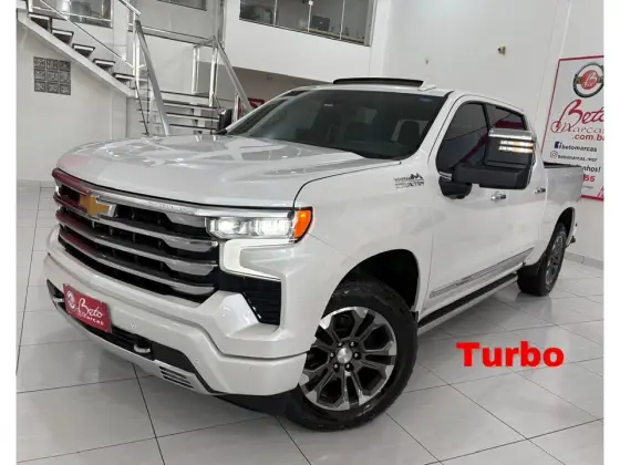 CHEVROLET SILVERADO 5.3 V8 GASOLINA 1500 HIGH COUNTRY 4X4 AUTOMÁTICO