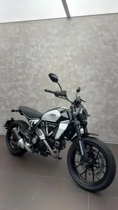 DUCATI SCRAMBLER ICON 