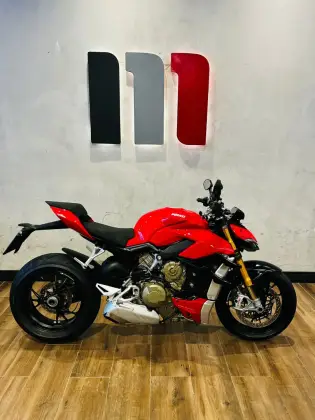 DUCATI STREETFIGHTER V4 S DUCATI STREETFIGHTER V4 S
