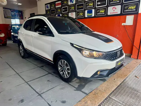 FIAT ARGO 1.3 FIREFLY FLEX TREKKING CVT