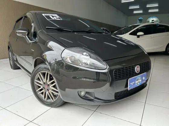 FIAT PUNTO 1.8 SPORTING 16V FLEX 4P AUTOMATIZADO FIAT PUNTO 1.8 SPORTING 16V FLEX 4P AUTOMATIZADO