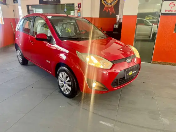 FORD FIESTA 1.6 ROCAM HATCH 8V FLEX 4P MANUAL