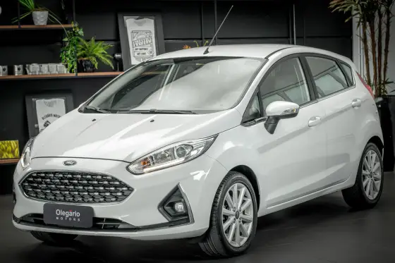 FORD FIESTA 1.6 TI-VCT FLEX TITANIUM POWERSHIFT