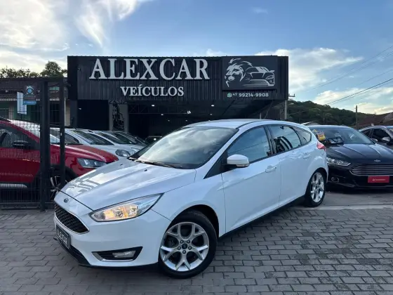 FORD FOCUS 2.0 SE PLUS 16V FLEX 4P POWERSHIFT