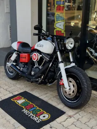 HARLEY-DAVIDSON DYNA FAT BOB 