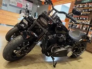 HARLEY-DAVIDSON SOFTAIL FAT BOB 114 