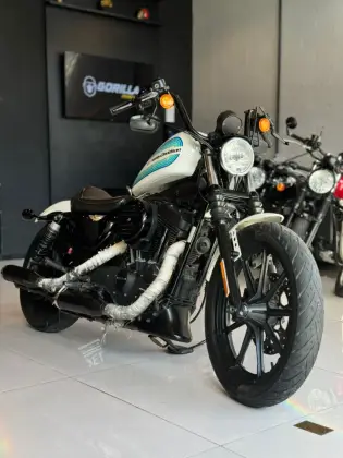 HARLEY-DAVIDSON SPORTSTER IRON 1200 