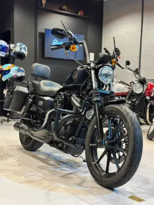 HARLEY-DAVIDSON SPORTSTER IRON 883 
