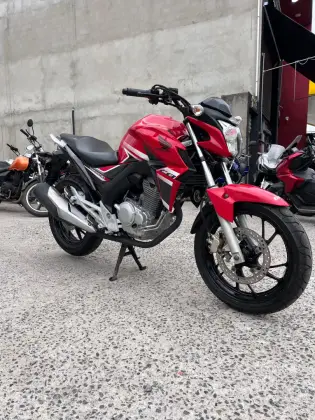 HONDA CB TWISTER 