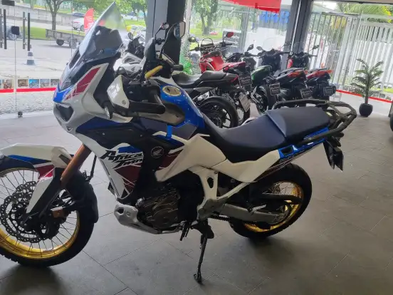HONDA-CRF 1100L AFRICA TWIN ADVENTURE SPORTS ES HONDA-CRF 1100L AFRICA TWIN ADVENTURE SPORTS ES-2023