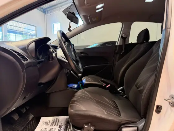 HYUNDAI HB20 1.0 COMFORT 12V FLEX 4P MANUAL HYUNDAI HB20 1.0 COMFORT 12V FLEX 4P MANUAL