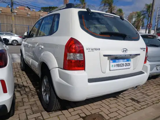 HYUNDAI-TUCSON-2.0 MPFI GLS 16V 143CV 2WD FLEX 4P AUTOMÁTICO HYUNDAI-TUCSON-2015