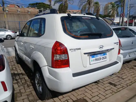 HYUNDAI-TUCSON-2.0 MPFI GLS 16V 143CV 2WD FLEX 4P AUTOMÁTICO HYUNDAI-TUCSON-2015